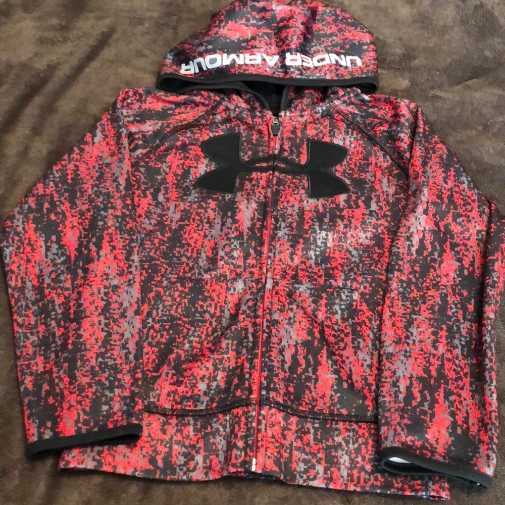 UA boys 7 complete outfit